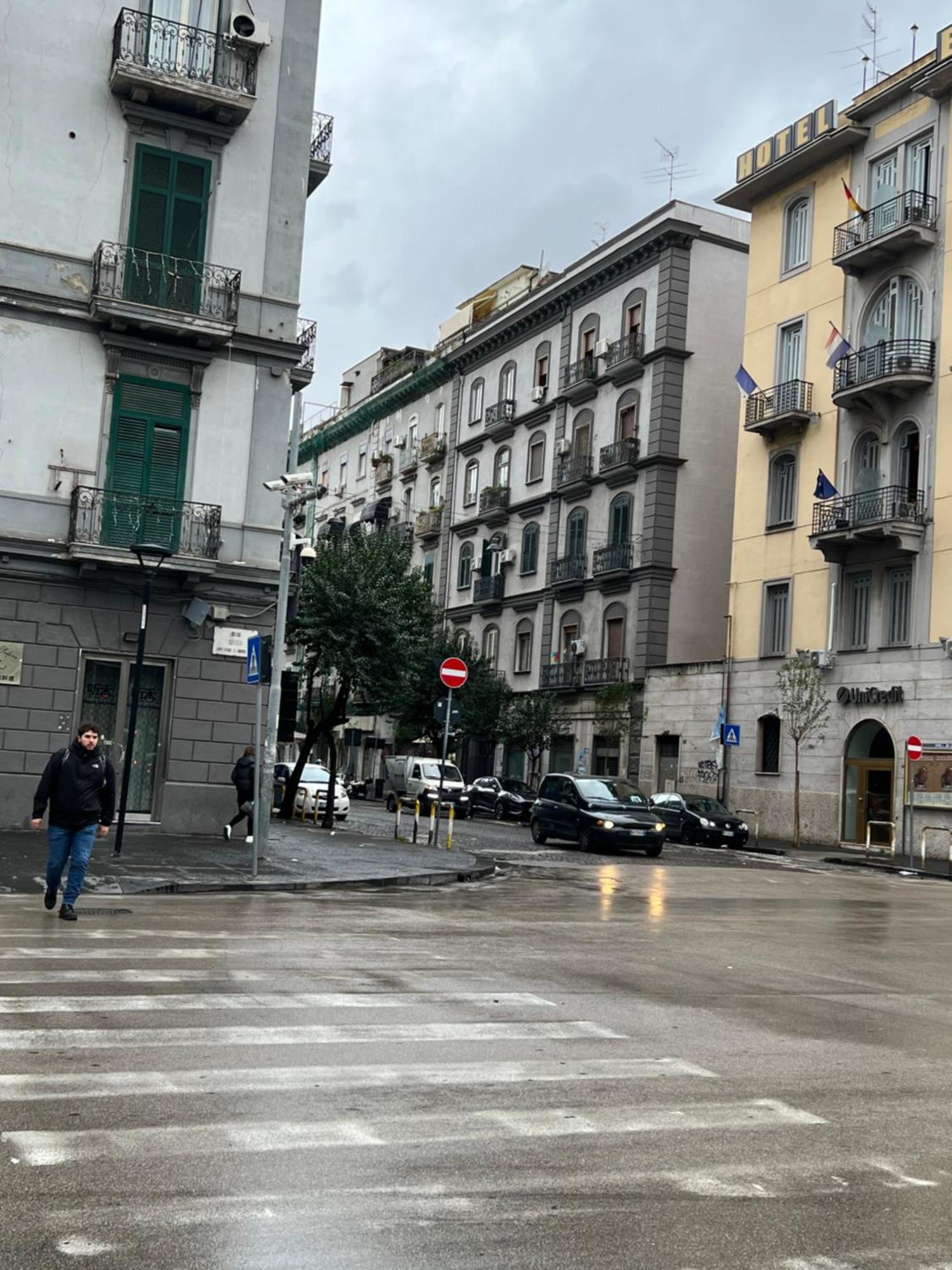 Beb Mariafrancesca Bed & Breakfast Napoli Dış mekan fotoğraf