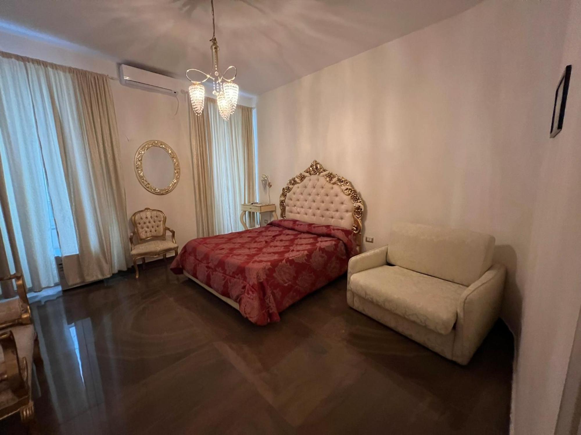 Beb Mariafrancesca Bed & Breakfast Napoli Dış mekan fotoğraf