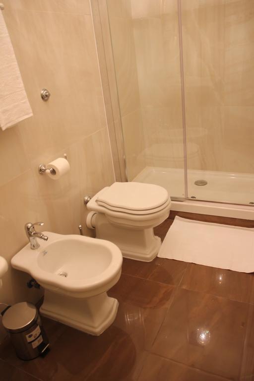 Beb Mariafrancesca Bed & Breakfast Napoli Dış mekan fotoğraf