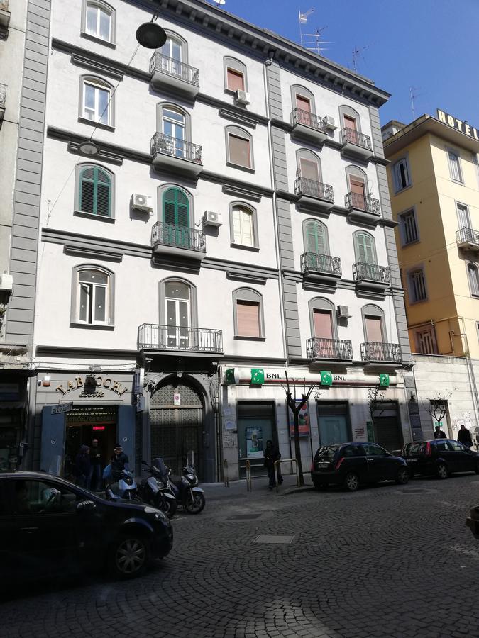 Beb Mariafrancesca Bed & Breakfast Napoli Dış mekan fotoğraf