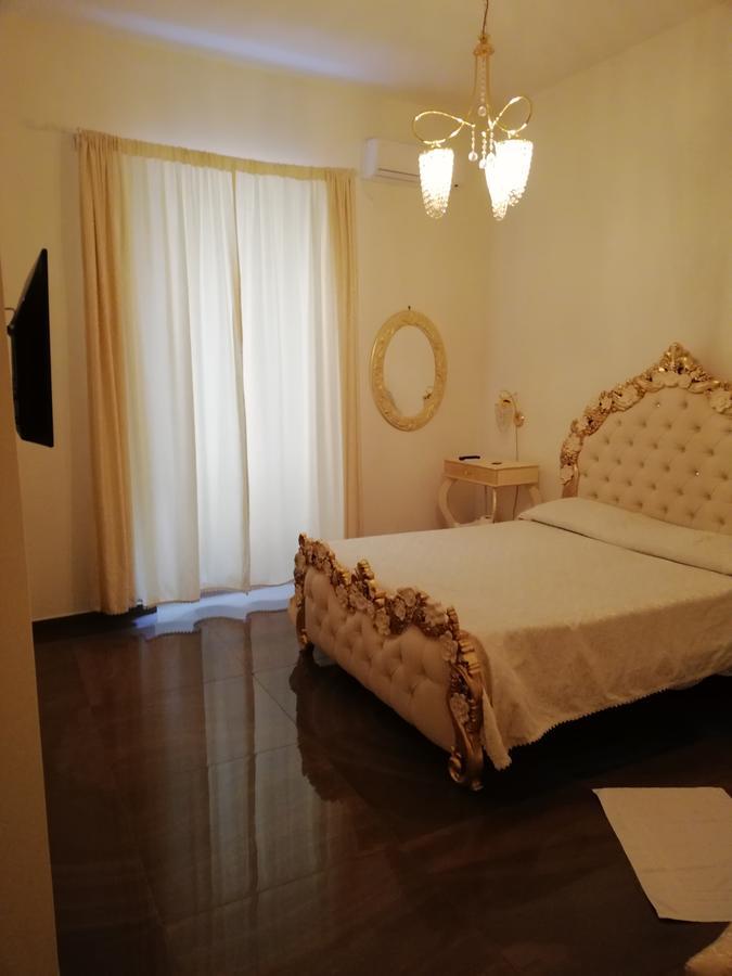 Beb Mariafrancesca Bed & Breakfast Napoli Dış mekan fotoğraf